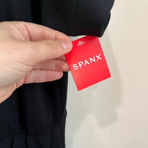 Spanx Aire Crop Wide Leg Jumpsuit XL Black Stretch One Piece Comfortable - Picture 8 of 8